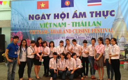 Ngày hội Ẩm thực Việt Nam-Thái Lan tại trường CĐCN Huế