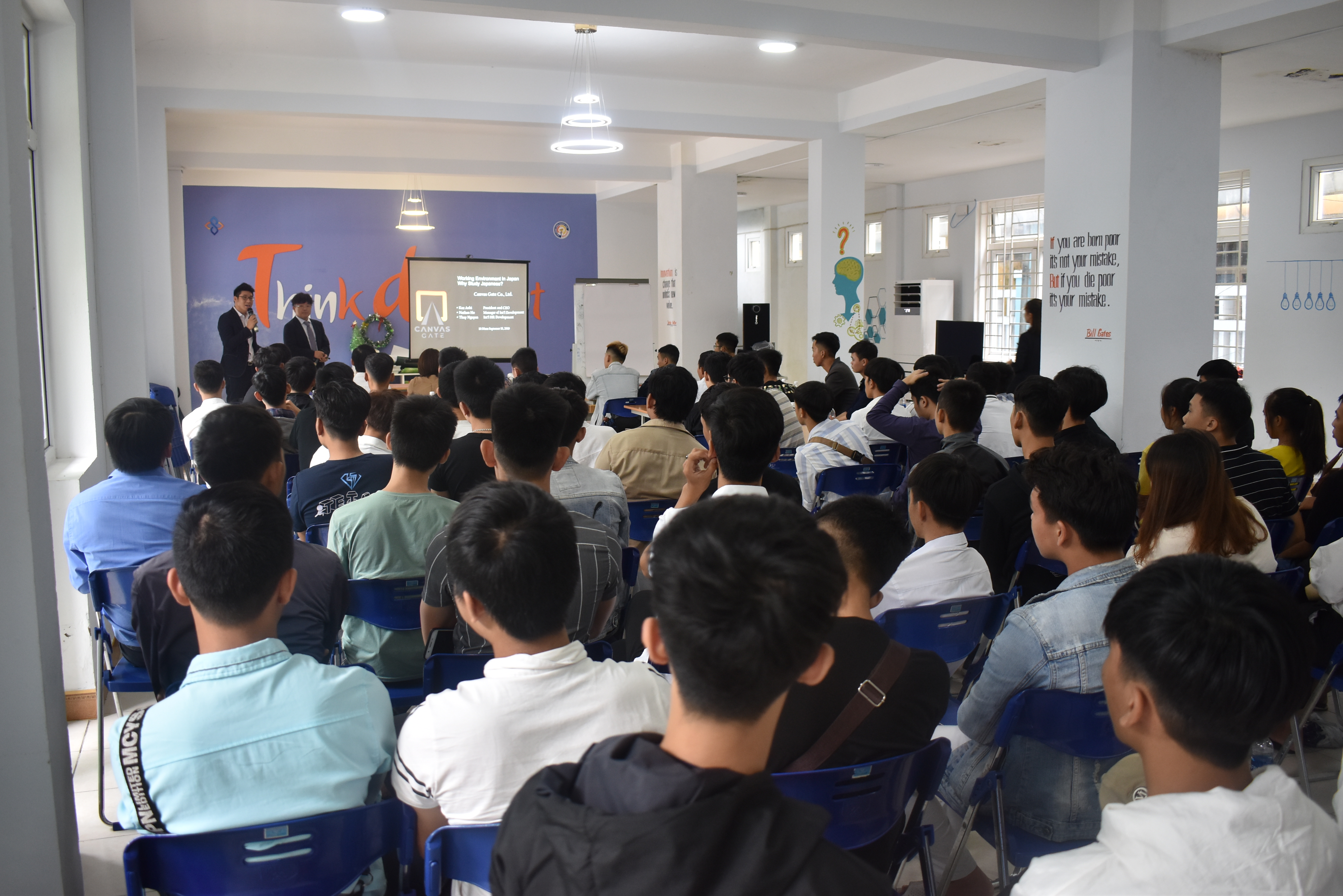 Chương trình “Định hướng việc làm – Cơ hội nghề nghiệp” tại Nhật Bản
