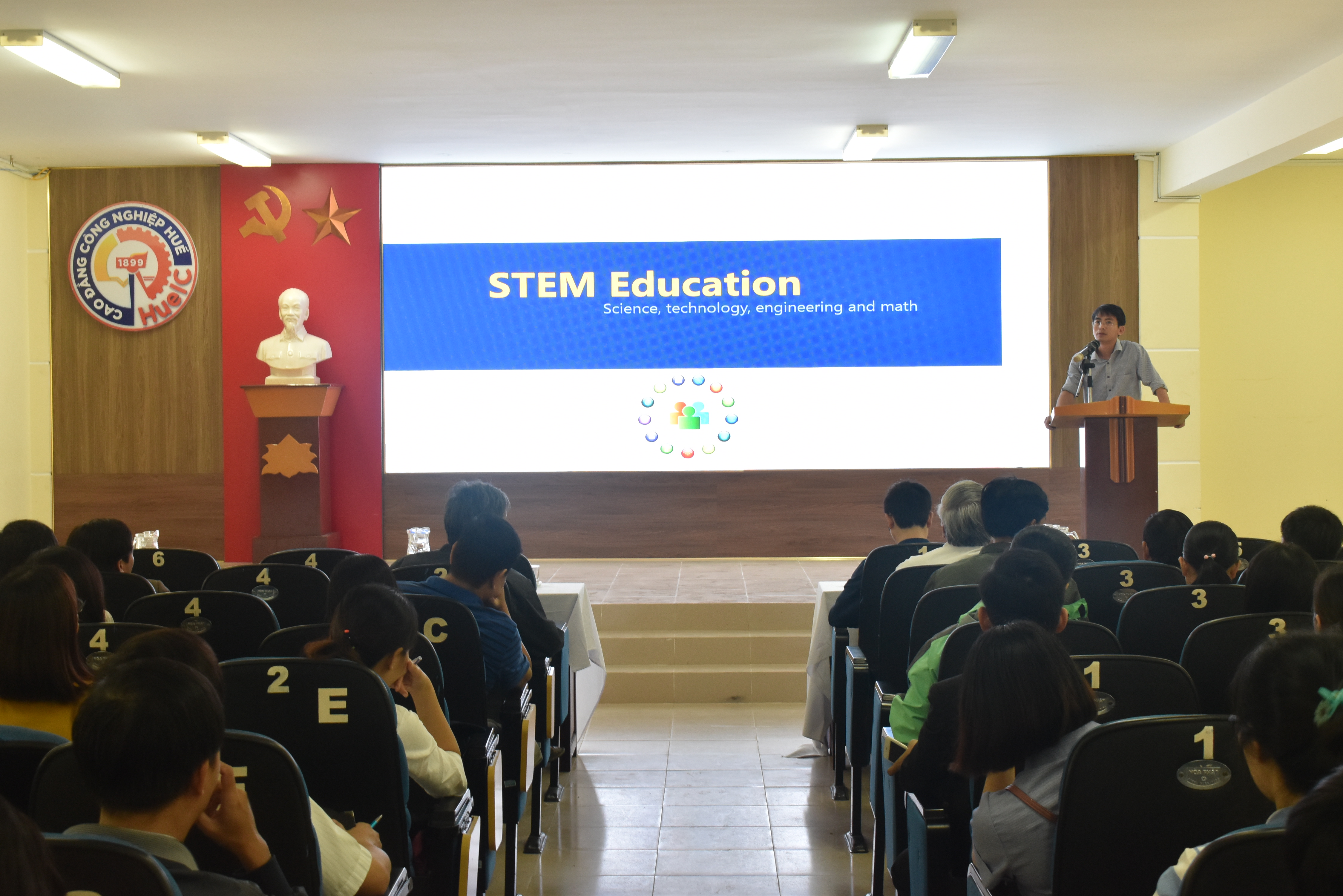 Hội nghị tập huấn Chương trình Giáo dục STEM
