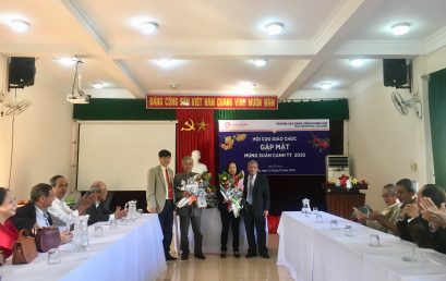 Gặp mặt cựu giáo chức tại Huế