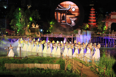 Festival Huế lùi thời gian tổ chức Festival Huế lùi thời gian tổ chức