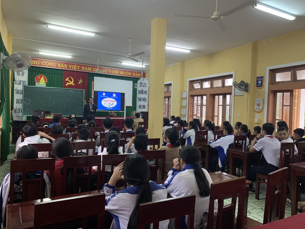 Hướng nghiệp cho học sinh trường THCS Duy Tân