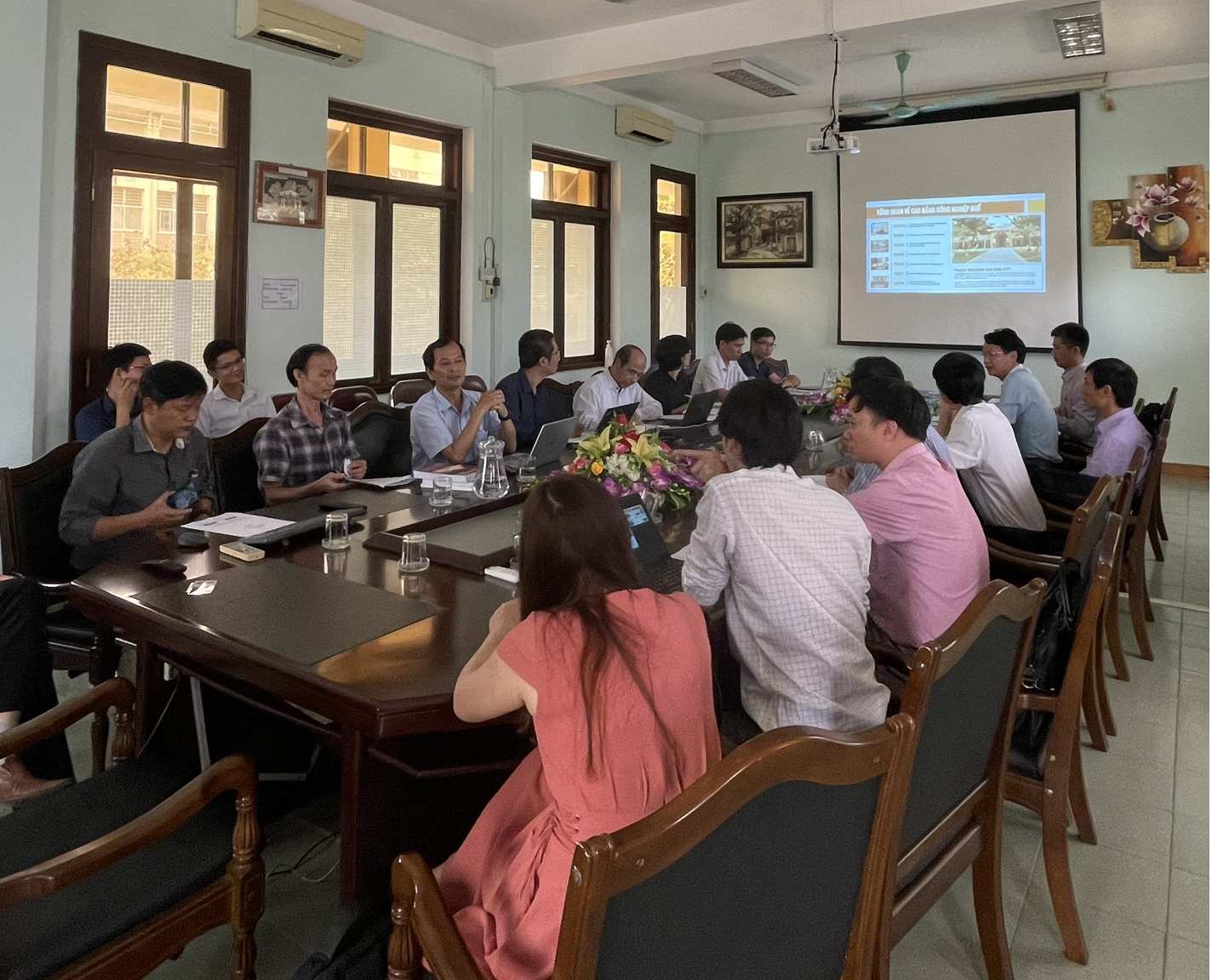 HueIC cam kết chuyển đổi số trong quản lý và giảng dạy HueIC cam kết chuyển đổi số trong quản lý và giảng dạy