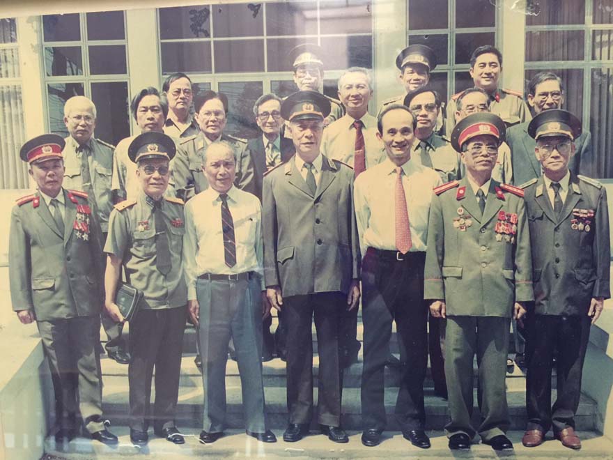 Người chỉ huy lực lượng tình báo Người chỉ huy lực lượng tình báo