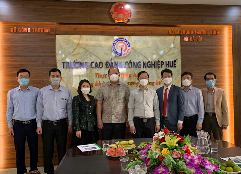 Tổng cục trưởng Trương Anh Dũng thăm và làm việc với HueIC