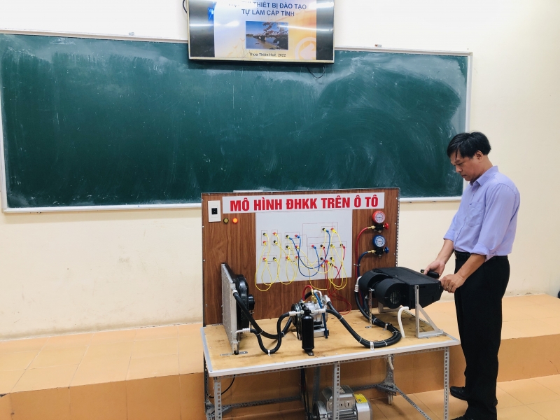 Thừa Thiên Huế khai mạc hội thi thiết bị đào tạo tự làm năm 2022