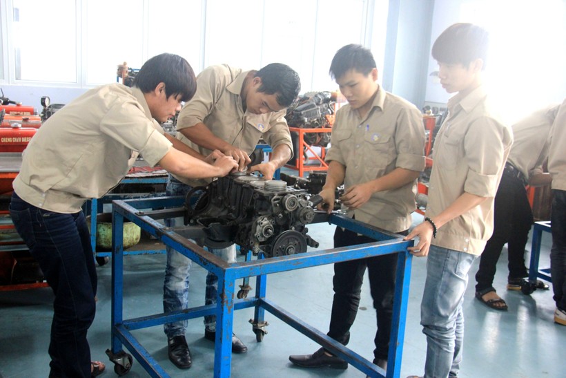Đào tạo nghề cho học sinh THPT hệ 9+ từ trường cao đẳng Đào tạo nghề cho học sinh THPT hệ 9+ từ trường cao đẳng